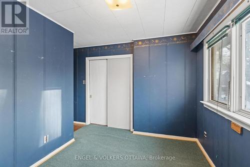 2626 Elmhurst Street, Ottawa, ON - Indoor Photo Showing Other Room