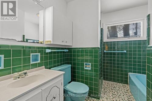 2626 Elmhurst Street, Ottawa, ON - Indoor Photo Showing Bathroom