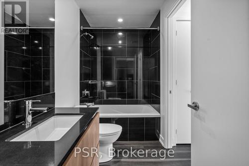 2005 - 25 Ordnance Street, Toronto, ON - Indoor Photo Showing Bathroom