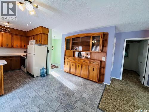 500 Reed Street, Morse, SK - Indoor Photo Showing Kitchen