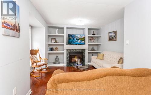 5050 Bunton Crescent, Burlington, ON - Indoor With Fireplace