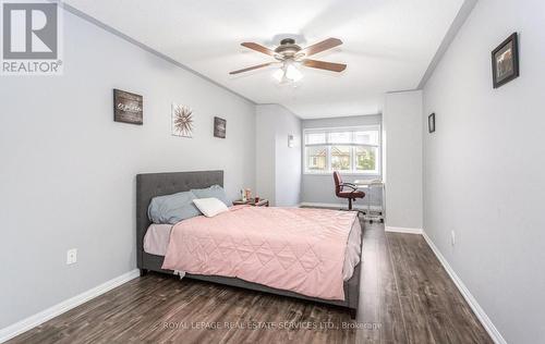 5050 Bunton Crescent, Burlington, ON - Indoor Photo Showing Bedroom