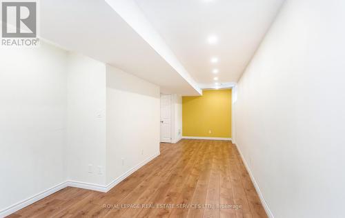 5050 Bunton Crescent, Burlington, ON - Indoor Photo Showing Other Room