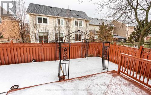 5050 Bunton Crescent, Burlington, ON - Outdoor