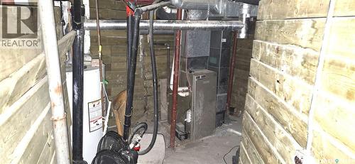 1450 Alexandra Street, Regina, SK - Indoor