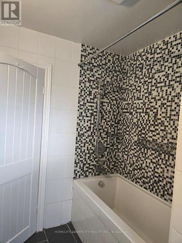 59 Bartonville Avenue W, Toronto, ON - Indoor Photo Showing Bathroom