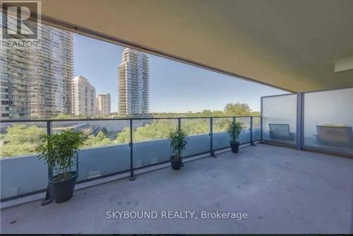 612 - 2220 Lakeshore Boulevard W, Toronto, ON - Outdoor With Balcony With Exterior