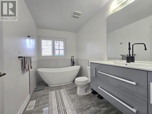 170 Golden Springs Drive, Brampton, ON - Indoor Photo Showing Bathroom