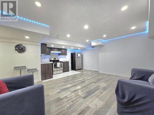 170 Golden Springs Drive, Brampton, ON - Indoor