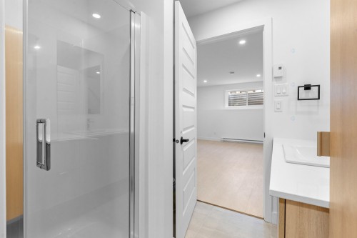 Bathroom - 1521 Rue Hector-Fabre, Lévis (Desjardins), QC - Indoor Photo Showing Bathroom