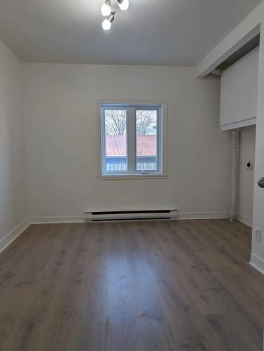 Bedroom - 130B-130 Av. Du Pacifique, Laval (Laval-Des-Rapides), QC - Indoor Photo Showing Other Room