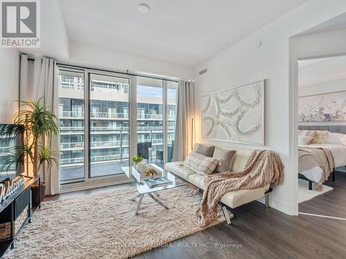 533 - 20 O'Neill Road, Toronto, ON - Indoor