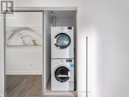 533 - 20 O'Neill Road, Toronto, ON - Indoor Photo Showing Laundry Room
