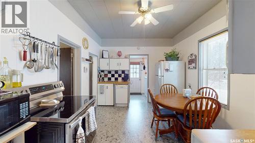 416 T Avenue S, Saskatoon, SK - Indoor