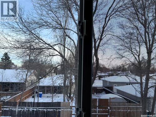 239 960 E Assiniboine Avenue, Regina, SK - Outdoor