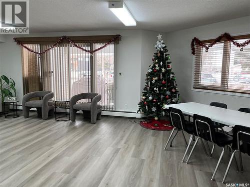 239 960 E Assiniboine Avenue, Regina, SK - Indoor