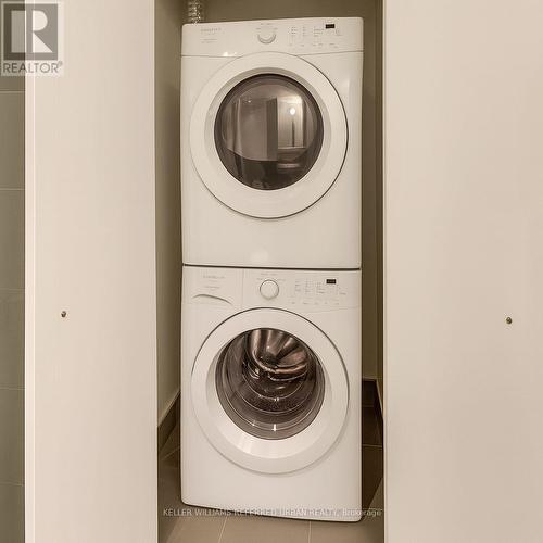 634 - 461 Adelaide Street W, Toronto, ON - Indoor Photo Showing Laundry Room
