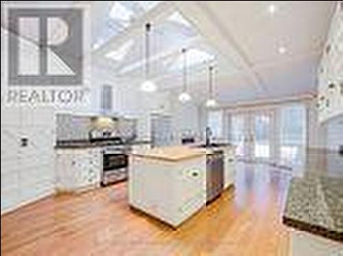 26 Summerhill Avenue, Toronto, ON - Indoor