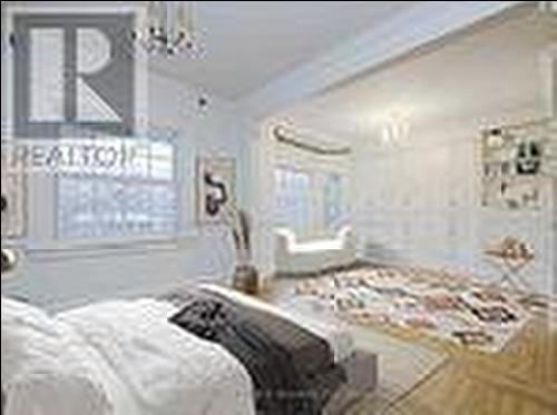 26 Summerhill Avenue, Toronto, ON - 