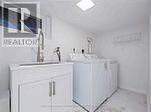 26 Summerhill Avenue, Toronto, ON - Outdoor