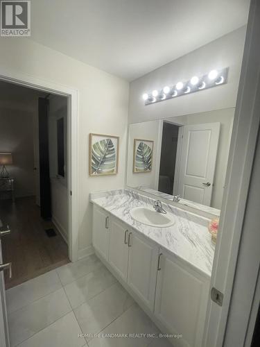 143 Kenneth Rogers Crescent, East Gwillimbury, ON - Indoor Photo Showing Bathroom
