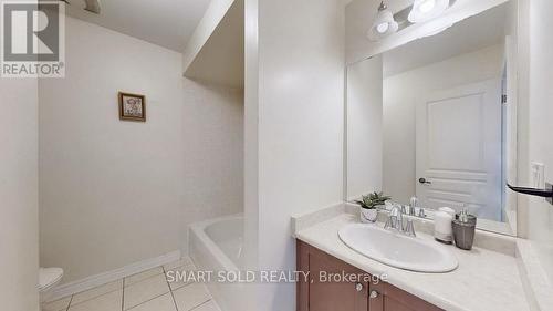 4123 Shipp Drive, Mississauga, ON - Indoor Photo Showing Bathroom