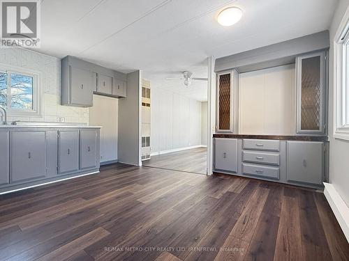 33 Julie Lane, Horton, ON - Indoor