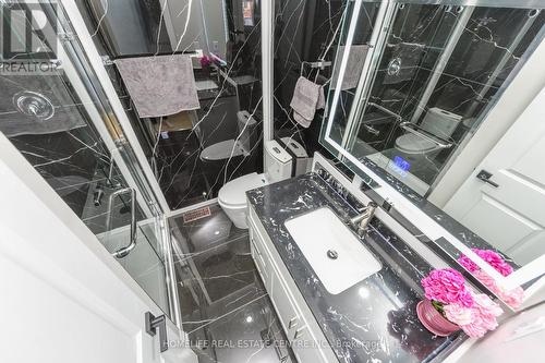 103 Salisbury Circle, Brampton, ON - Indoor