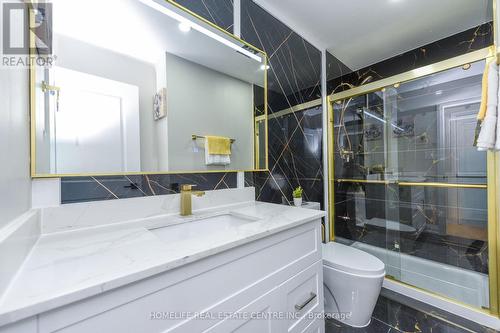 103 Salisbury Circle, Brampton, ON - Indoor Photo Showing Bathroom
