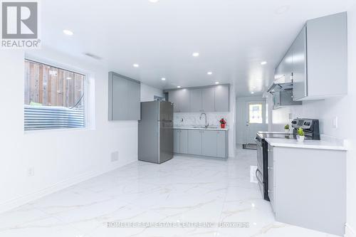 103 Salisbury Circle, Brampton, ON - Indoor