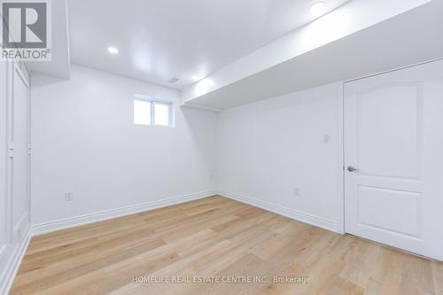 103 Salisbury Circle, Brampton, ON - Indoor Photo Showing Other Room