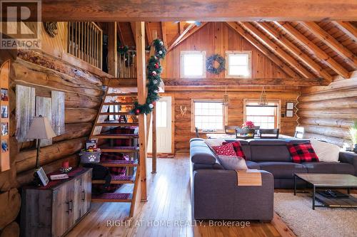 Living / Dining - 72 Viewmount Drive, Greater Madawaska, ON - Indoor