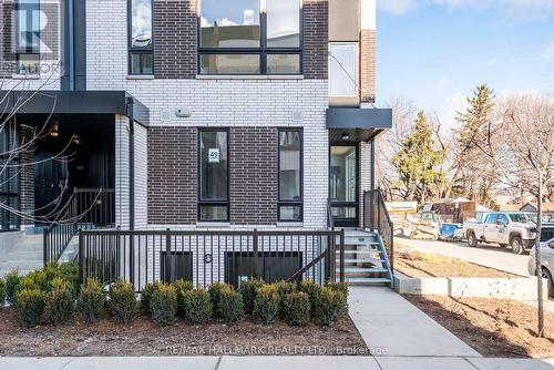 Th1 - 40 Ed Clark Gardens, Toronto, ON - Outdoor