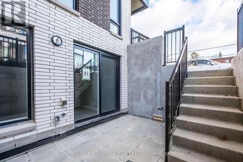 Th1 - 40 Ed Clark Gardens, Toronto, ON - Outdoor