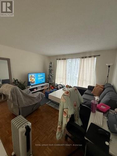 203 - 72 Lake Avenue, Richmond Hill, ON - Indoor Photo Showing Other Room