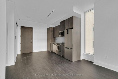 Ph111-412 Silver Maple Road, Oakville, ON - Indoor Photo Showing Kitchen With Stainless Steel Kitchen