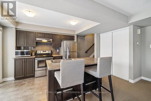 8 - 474 Clearbrook Drive, Ottawa, ON - Indoor Photo Showing Kitchen
