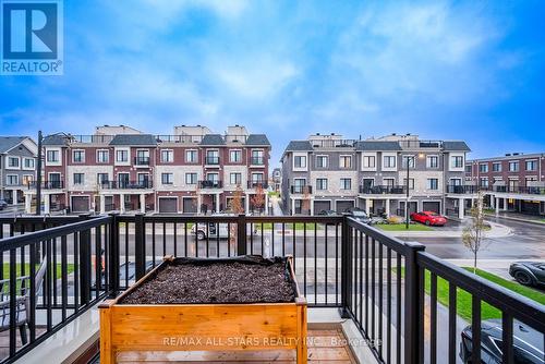 138 Covington Crescent, Whitchurch-Stouffville, ON - Outdoor With Balcony