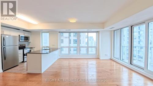 1901 - 234 Rideau Street, Ottawa, ON - Indoor Photo Showing Kitchen