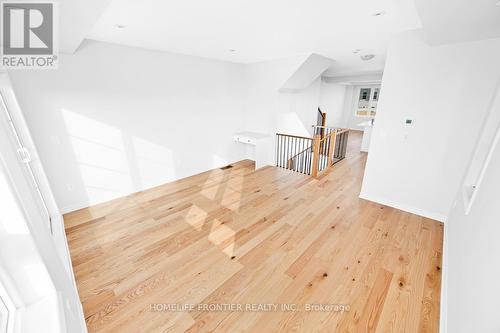 8 - 5979 Saigon Street, Mississauga, ON - Indoor Photo Showing Other Room