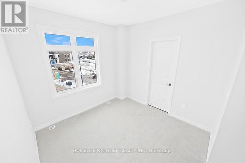 8 - 5979 Saigon Street, Mississauga, ON - Indoor Photo Showing Other Room