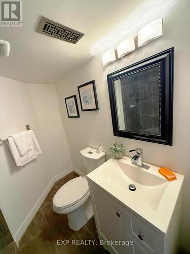 376 King Street E, Oshawa, ON - Indoor Photo Showing Bathroom