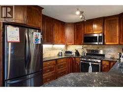 Stainless appliances. - 