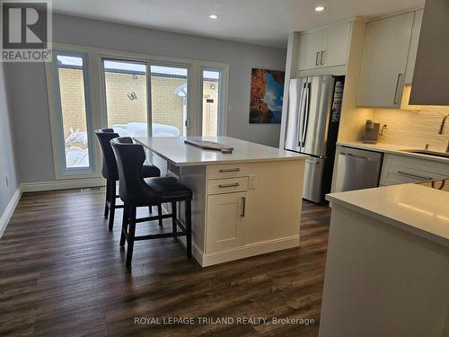 17 - 163 Pine Valley Drive, London South (South N), ON - Indoor Photo Showing Other Room