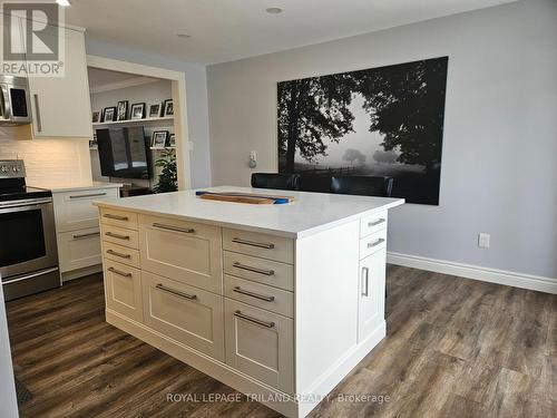 17 - 163 Pine Valley Drive, London South (South N), ON - Indoor Photo Showing Kitchen