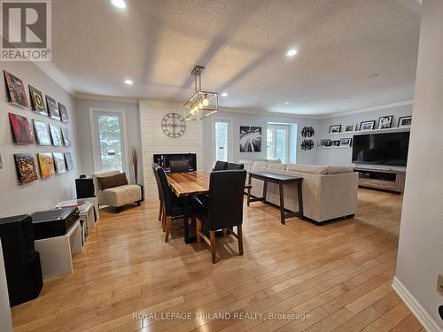 17 - 163 Pine Valley Drive, London South (South N), ON - Indoor