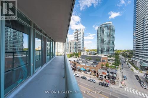 802 - 5500 Yonge Street W, Toronto, ON - Outdoor