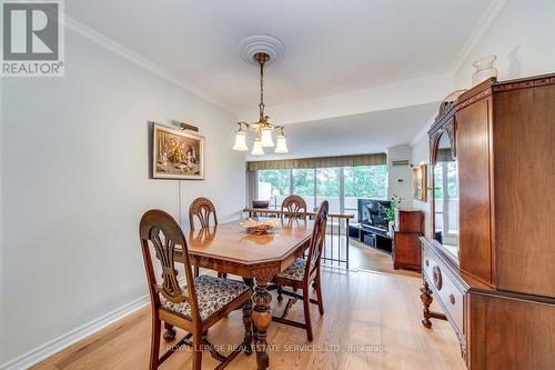 405 - 240 Scarlett Road, Toronto, ON - Indoor Photo Showing Dining Room