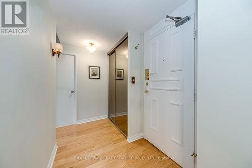 405 - 240 Scarlett Road, Toronto, ON - Indoor Photo Showing Other Room