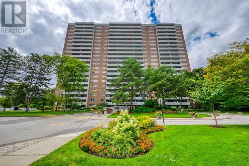 405 - 240 Scarlett Road, Toronto, ON - Outdoor With Facade